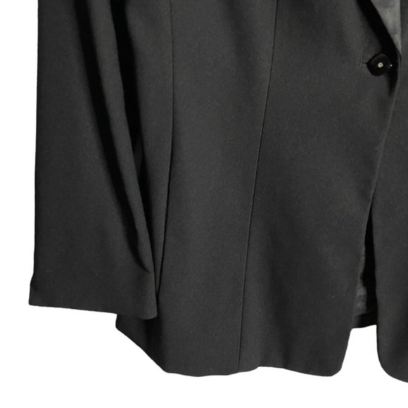 Nygard Women's Black Single Breasted Formal Blazer - Picture 4 of 9